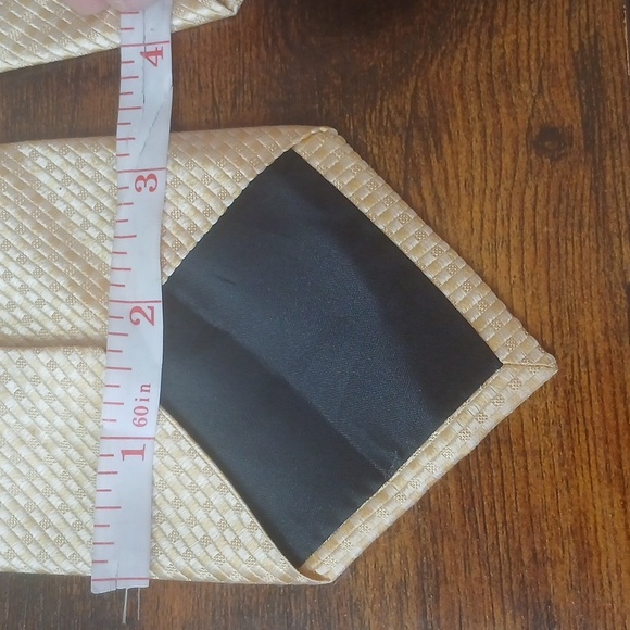 Authentic Michael Kors Champange Tie - Picture 6 of 7